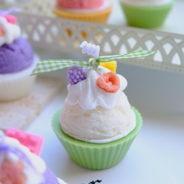 Dessert Shape Aromatherapy Candle Gift Box Lovely ...