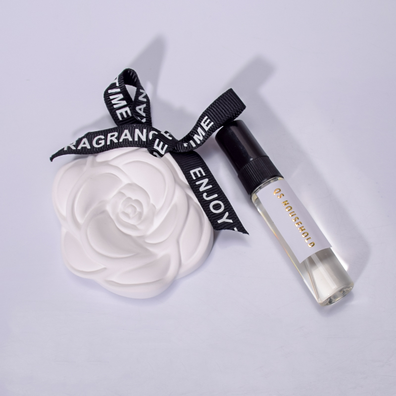 Car Aromatherapy Tablet Ceramic Flower with Essential Oil air Fresh (3).jpg