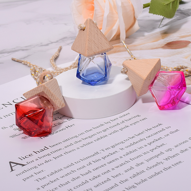 Car perfume bottle Creative in-car aromatherapy bottle pendant Car decorative (7).jpg