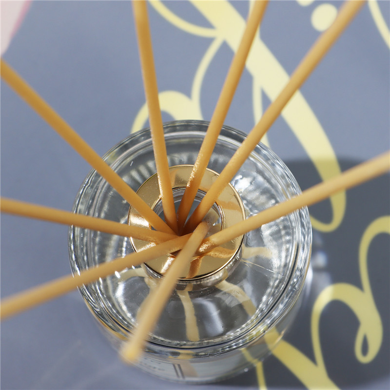 Aromatherapy Essential oil Long-lasting fragrance freshener reed diffuser (5).jpg