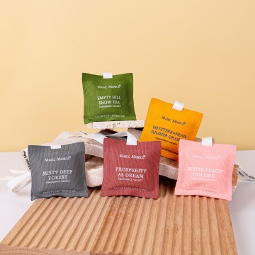 Car Aromatherapy Sachet Car air Outlet Hanging Hou...